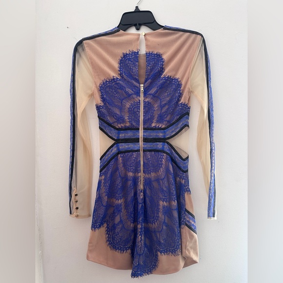 Three Floor Mesh and Lace Long Sleeve Mini Dress - Picture 4 of 9